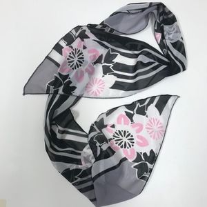 🔥SALE🔥Beautiful lightweight scarf